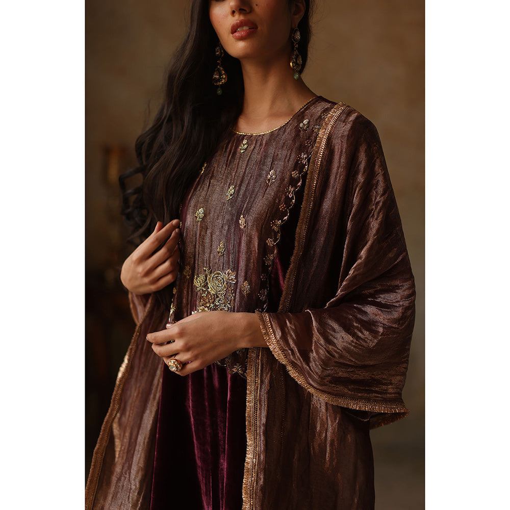 Begum Pret Faiz Garnet Wine Kurta with Pant and Dupatta (Set of 3)