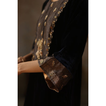 Begum Pret FAIZ Navy Blue Kurta with Pant & Dupatta (Set of 3)