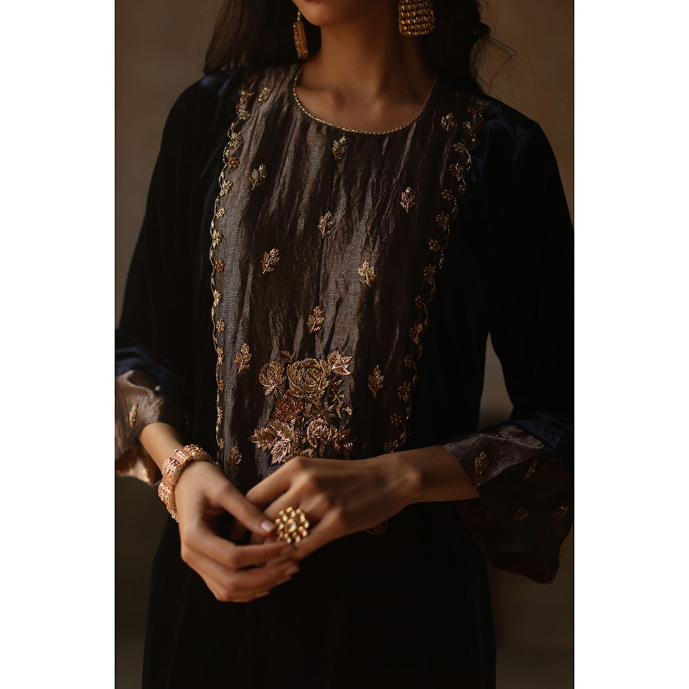 Begum Pret FAIZ Navy Blue Kurta with Pant & Dupatta (Set of 3)