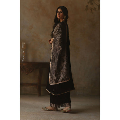 Begum Pret FAIZ Navy Blue Kurta with Pant & Dupatta (Set of 3)