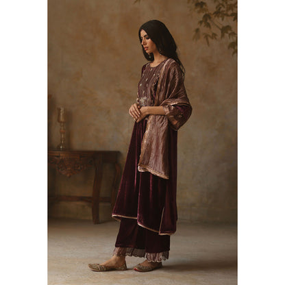 Begum Pret FAIZ Burgundy Kurta with Pant & Dupatta (Set of 3)