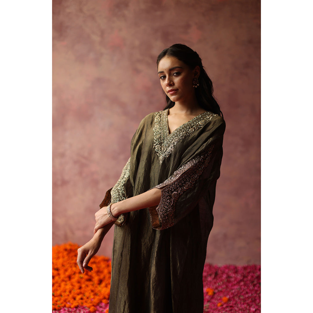 Begum Pret HEER Phiran Olive Kurta with Pant (Set of 2)