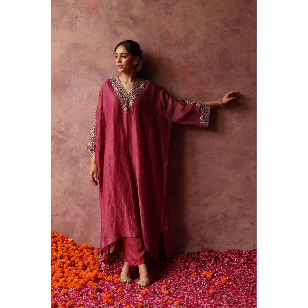 Begum Pret HEER Phiran Pink Kurta with Pant (Set of 2)