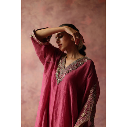 Begum Pret HEER Phiran Pink Kurta with Pant (Set of 2)