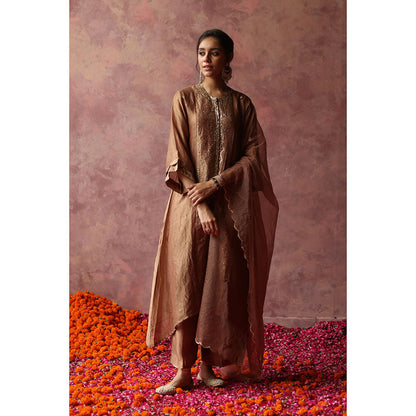Begum Pret PAAKIZAH Gold Kurta with Pant & Dupatta (Set of 3)