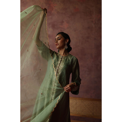 Begum Pret PAAKIZAH Sea Green Kurta with Pant & Dupatta (Set of 3)