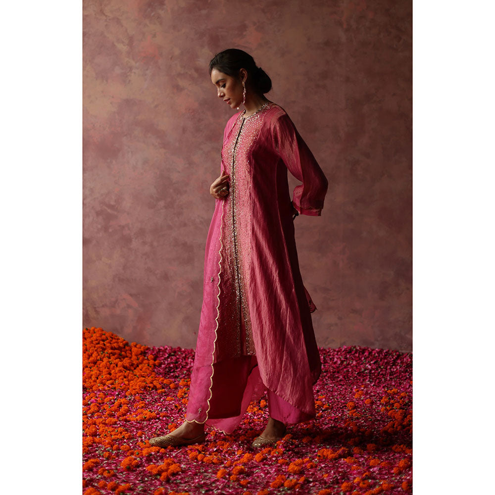Begum Pret PAAKIZAH Pink Kurta with Pant & Dupatta (Set of 4)
