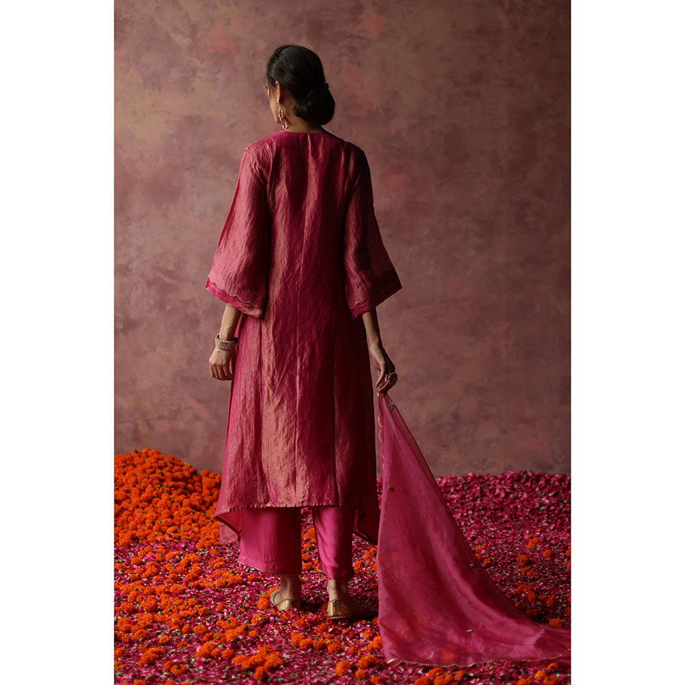 Begum Pret PAAKIZAH Pink Kurta with Pant & Dupatta (Set of 4)