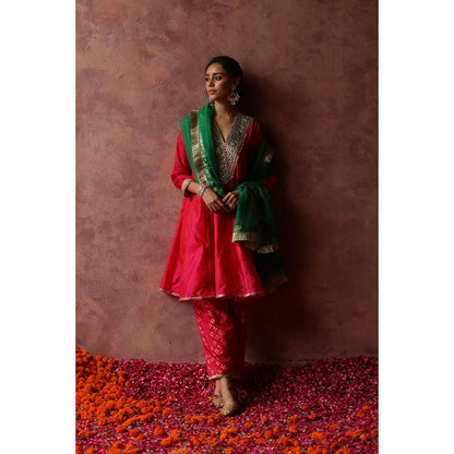 Begum Pret RUMI Pink Kurta with Pant & Green Dupatta (Set of 3)