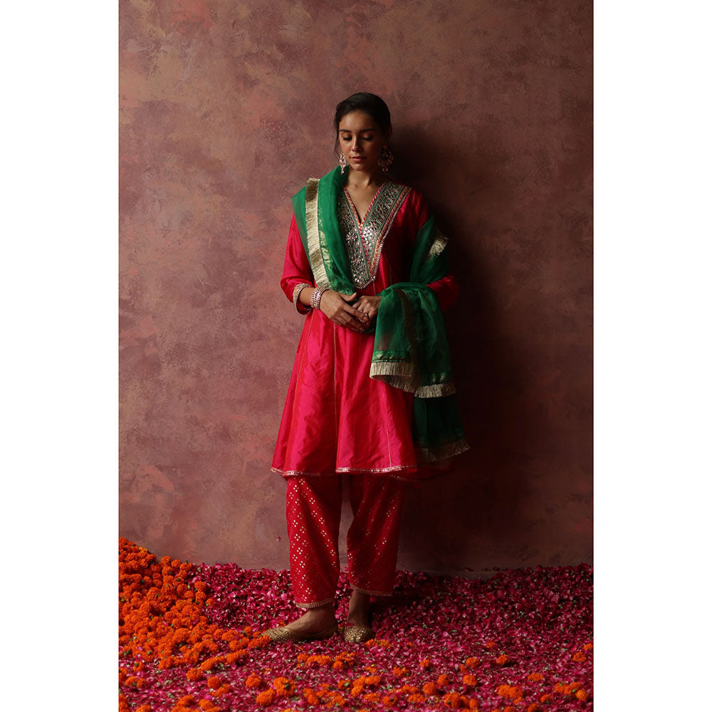 Begum Pret RUMI Pink Kurta with Pant & Green Dupatta (Set of 3)