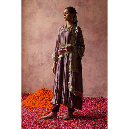 Begum Pret ZAAHRA Purple & Gold Kurta with Pant & Dupatta (Set of 3)
