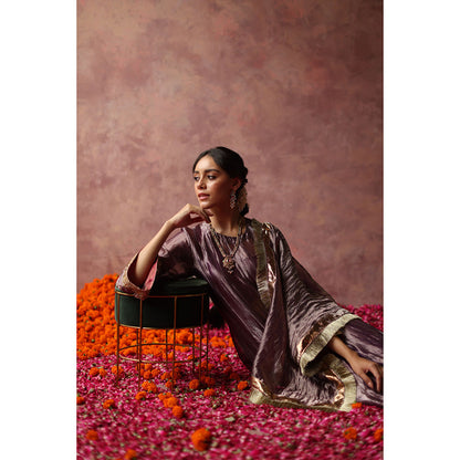 Begum Pret ZAAHRA Purple & Gold Kurta with Pant & Dupatta (Set of 3)
