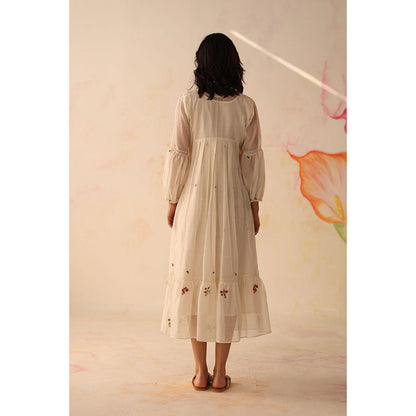 Begum Pret White Chinaar Dress with Slip (Set of 2)