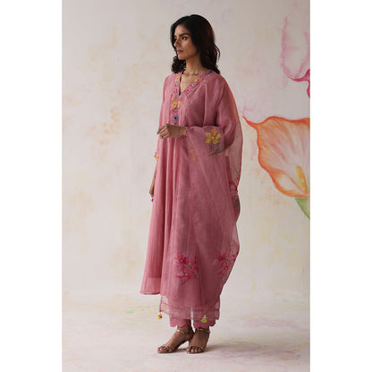 Begum Pret Pink Kinza Kurta with Pant with slip and Dupatta (Set of 4)