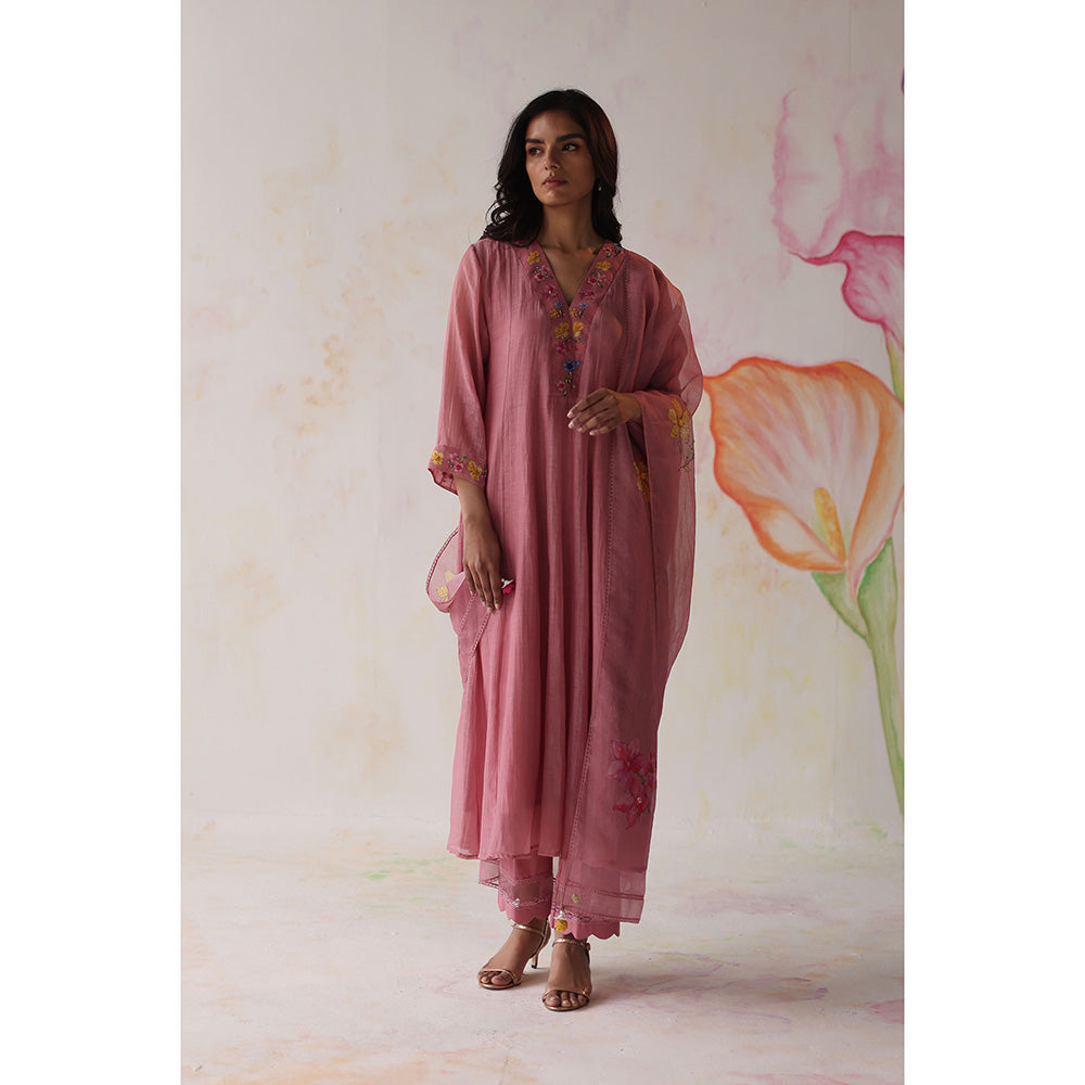 Begum Pret Pink Kinza Kurta with Pant with slip and Dupatta (Set of 4)