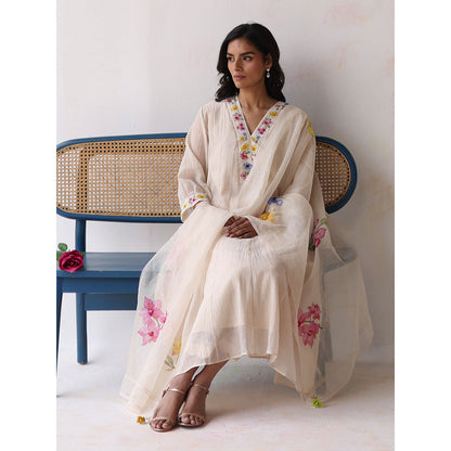 Begum Pret White Kinza Kurta with Pant with slip and Dupatta (Set of 4)