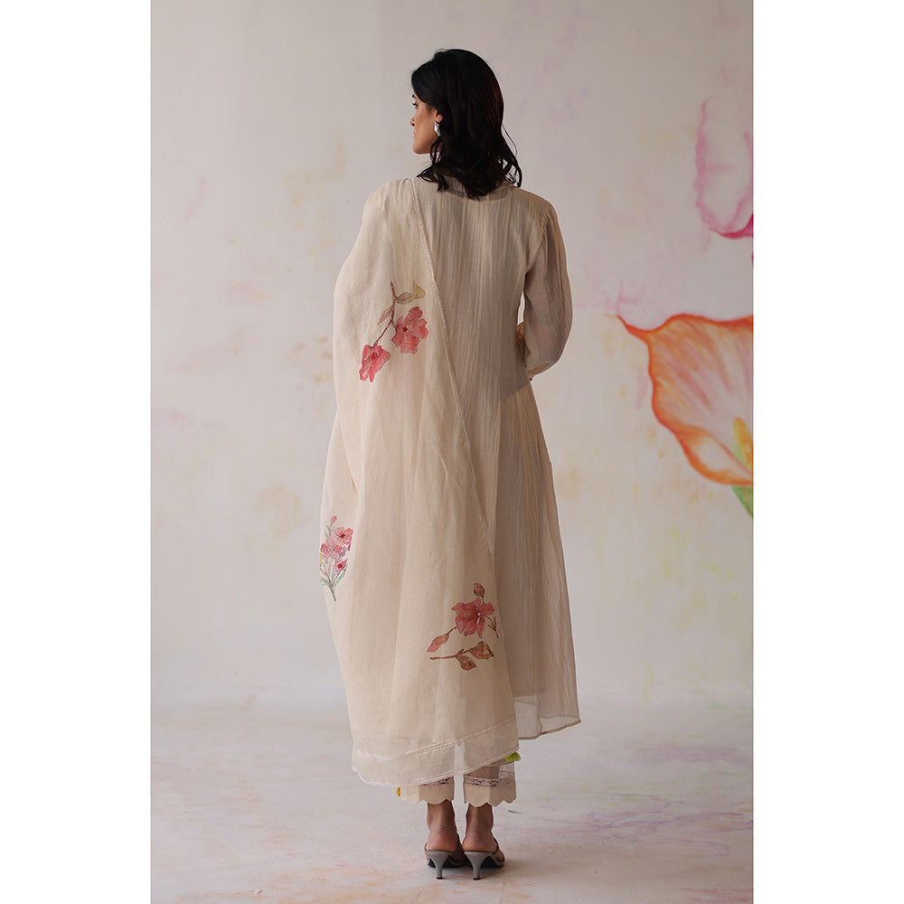 Begum Pret Ivory Nargis Kurta with Pant with slip and Dupatta (Set of 4)