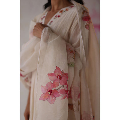 Begum Pret Ivory Nargis Kurta with Pant with slip and Dupatta (Set of 4)