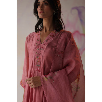 Begum Pret Pink Nargis Kurta with Pant with slip and Dupatta (Set of 4)