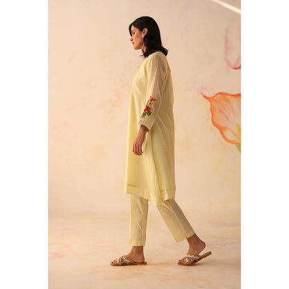 Begum Pret Cream Aqsa Kurta with Pant and slip (Set of 3)