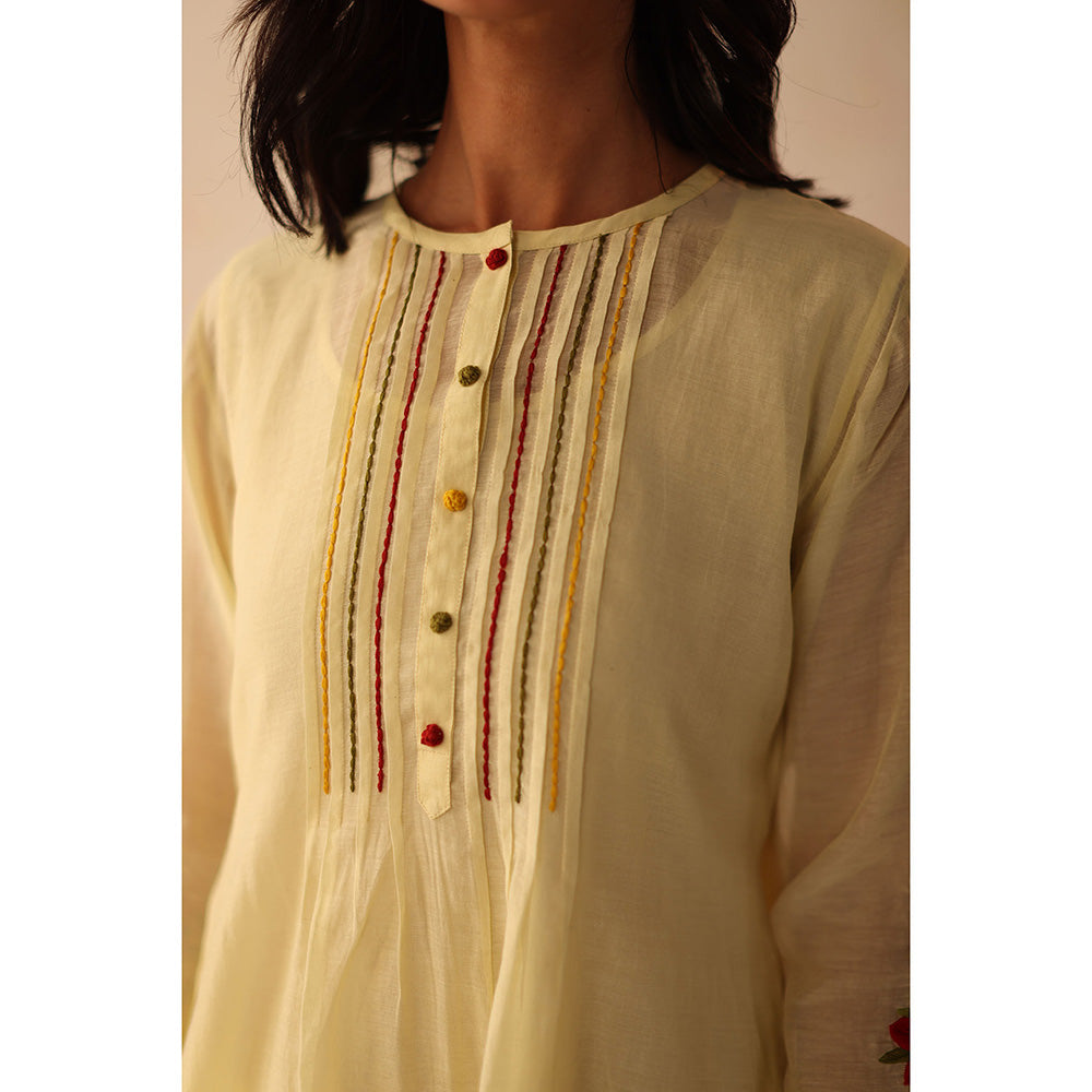 Begum Pret Cream Aqsa Kurta with Pant and slip (Set of 3)