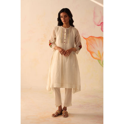 Begum Pret White Aqsa Kurta with Pant and slip (Set of 3)
