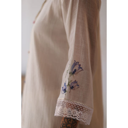 Begum Pret White Amaltas Kurta with Pant with slip and Dupatta (Set of 4)