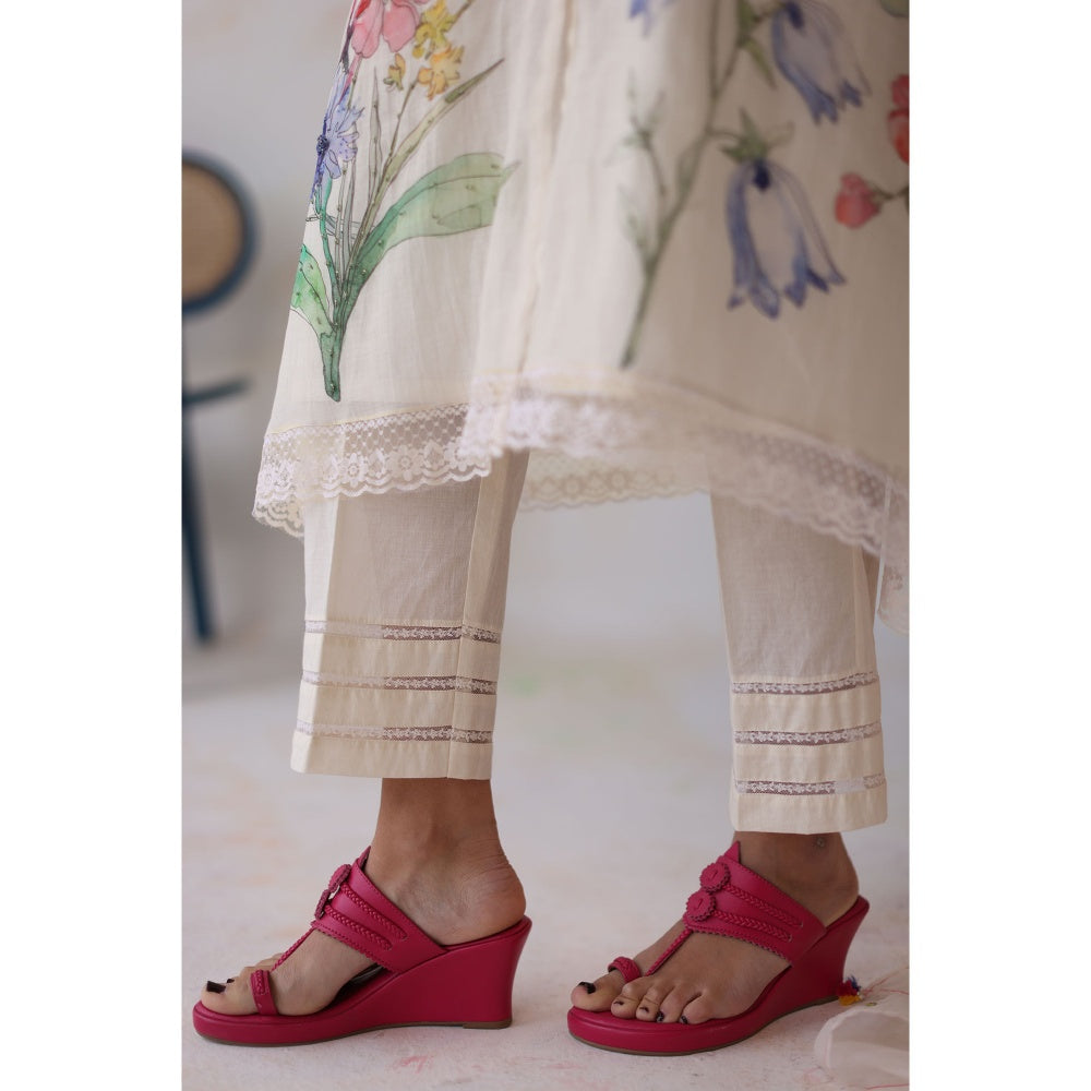 Begum Pret White Amaltas Kurta with Pant with slip and Dupatta (Set of 4)
