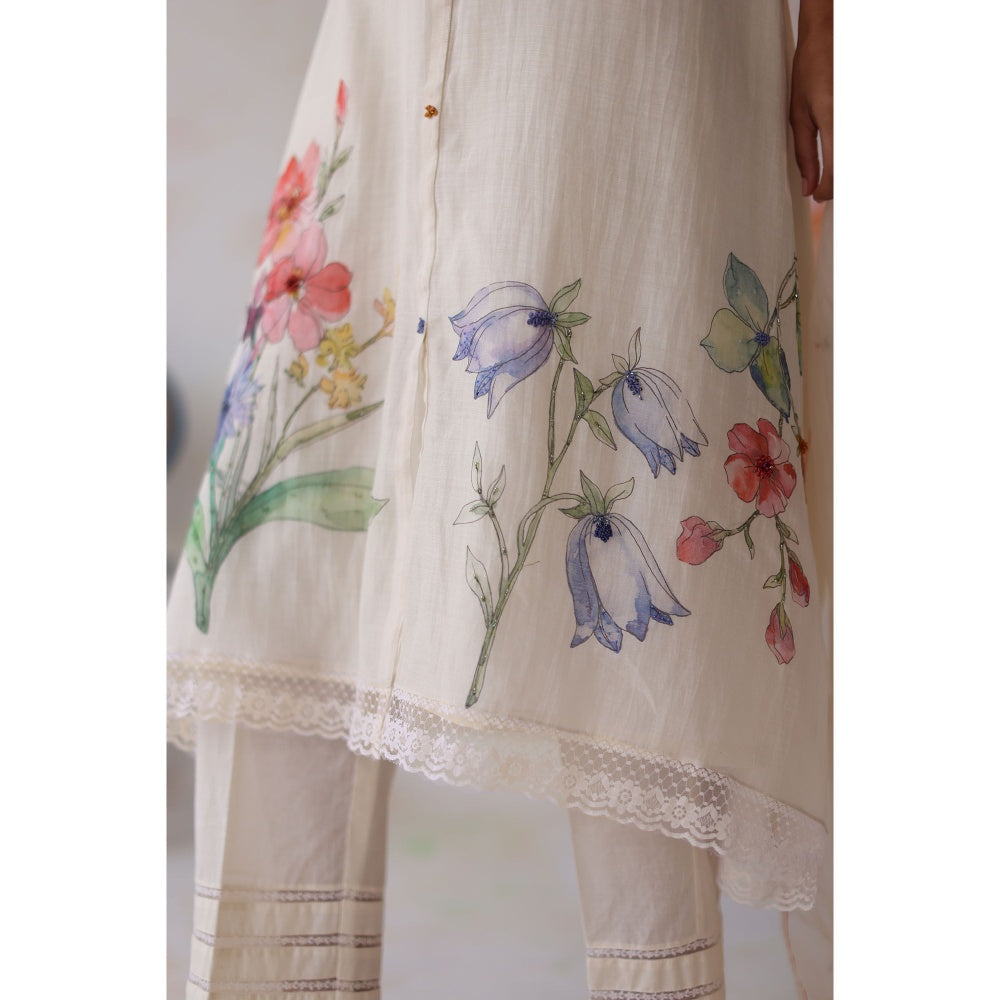 Begum Pret White Amaltas Kurta with Pant with slip and Dupatta (Set of 4)