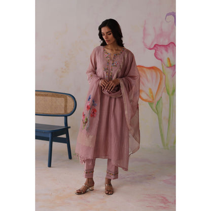 Begum Pret Pink Mogra Kurta with Pant with slip and Dupatta (Set of 4)