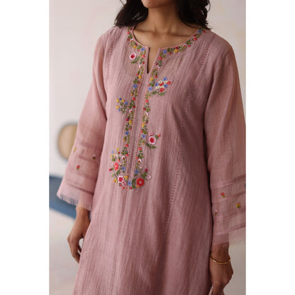Begum Pret Pink Mogra Kurta with Pant with slip and Dupatta (Set of 4)