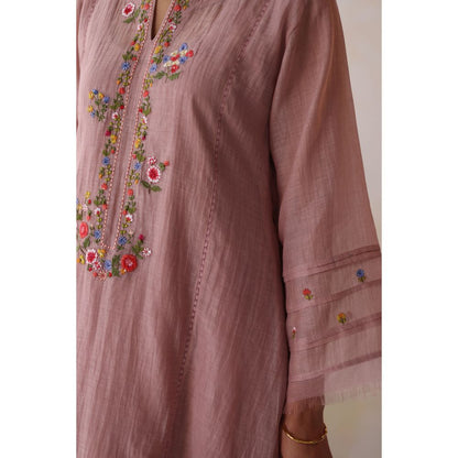 Begum Pret Pink Mogra Kurta with Pant with slip and Dupatta (Set of 4)