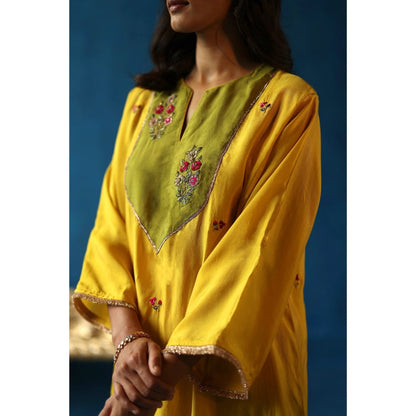 Begum Pret Yellow & Green Imly Phiran Kurta with Pants (Set of 2)