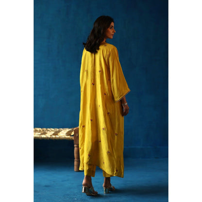 Begum Pret Yellow & Green Imly Phiran Kurta with Pants (Set of 2)