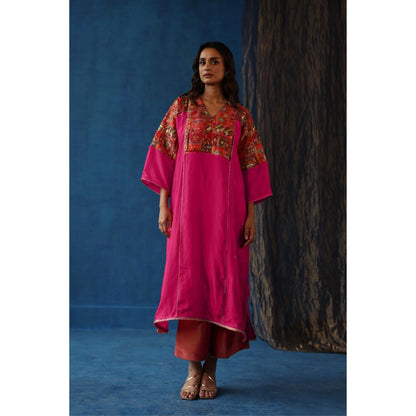 Begum Pret Pink Shikanji Phiran Kurta with Pant (Set of 2)