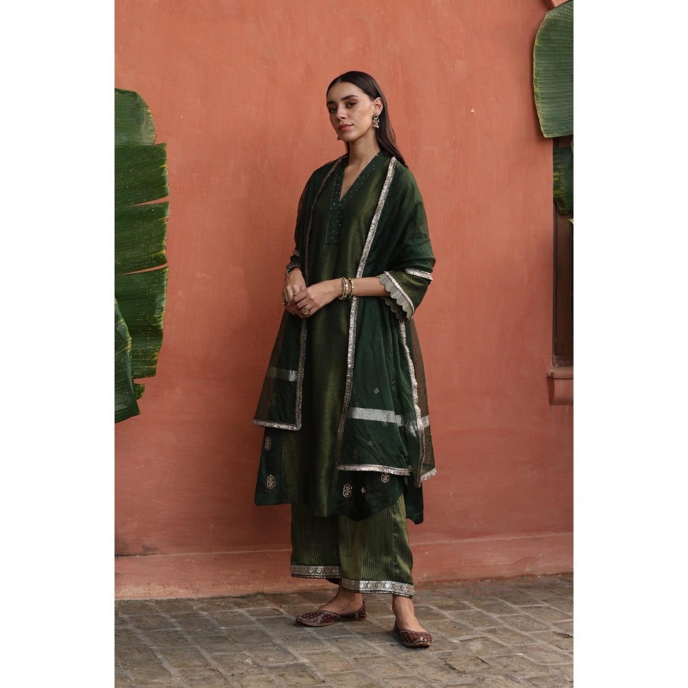 Begum Pret Green Tara Kurta with Pant and Dupatta (Set of 3)