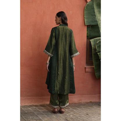 Begum Pret Green Tara Kurta with Pant and Dupatta (Set of 3)
