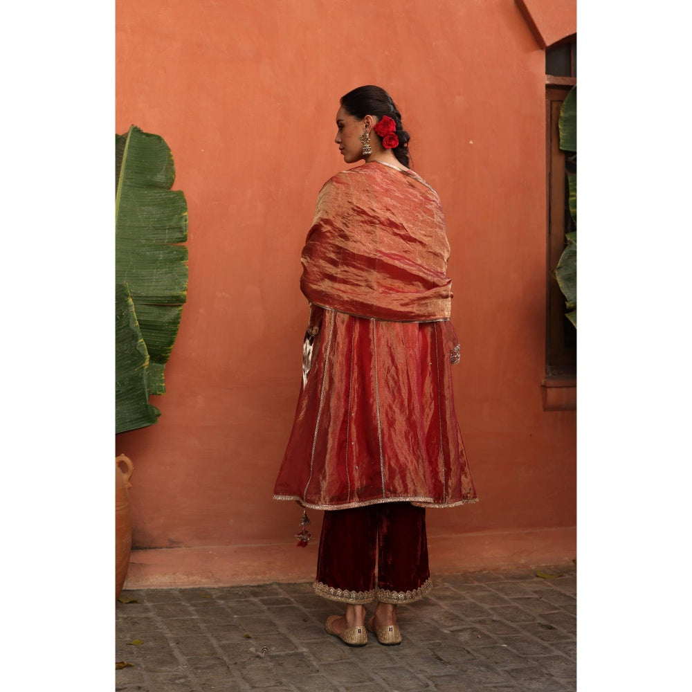 Begum Pret Rust Raya Kurta with Pant and Dupatta (Set of 3)