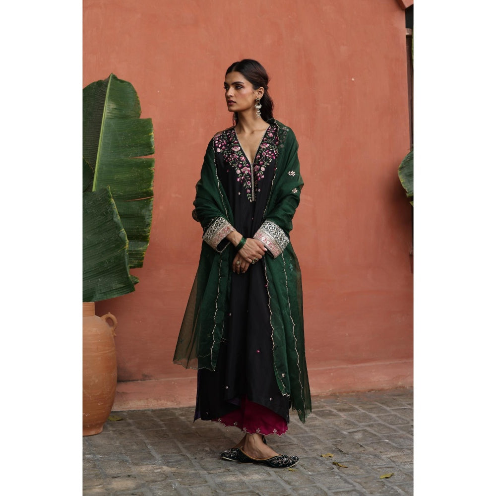 Begum Pret Black Kaleera Kurta with Pant and Dupatta (Set of 3)