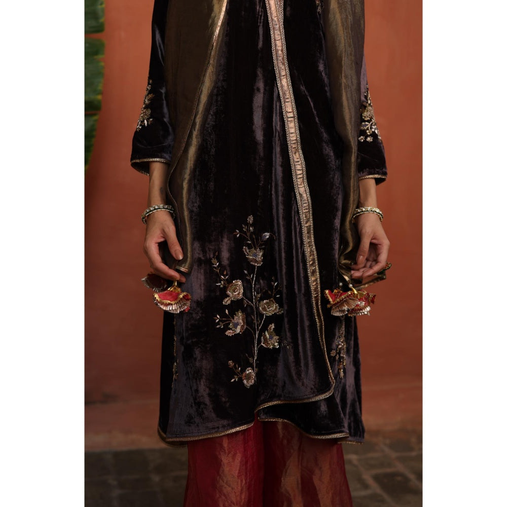 Begum Pret Purple Maghai Kurta with Pant and Dupatta (Set of 3)