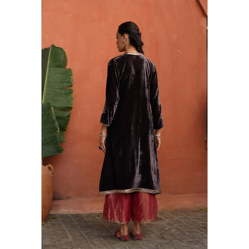 Begum Pret Purple Maghai Kurta with Pant and Dupatta (Set of 3)