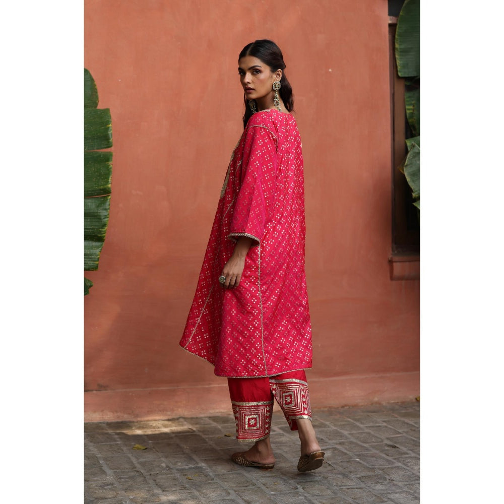Begum Pret Pink Faris Phiran Kurta with Pant (Set of 2)