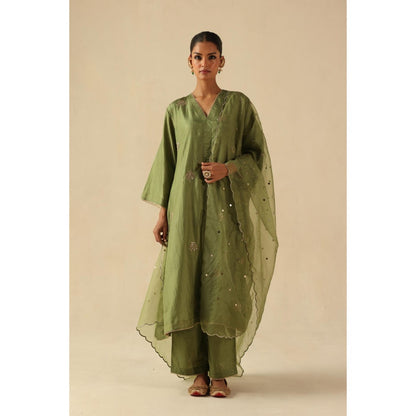 Begum Pret Green Kohinoor Kurta with Pant and Dupatta
