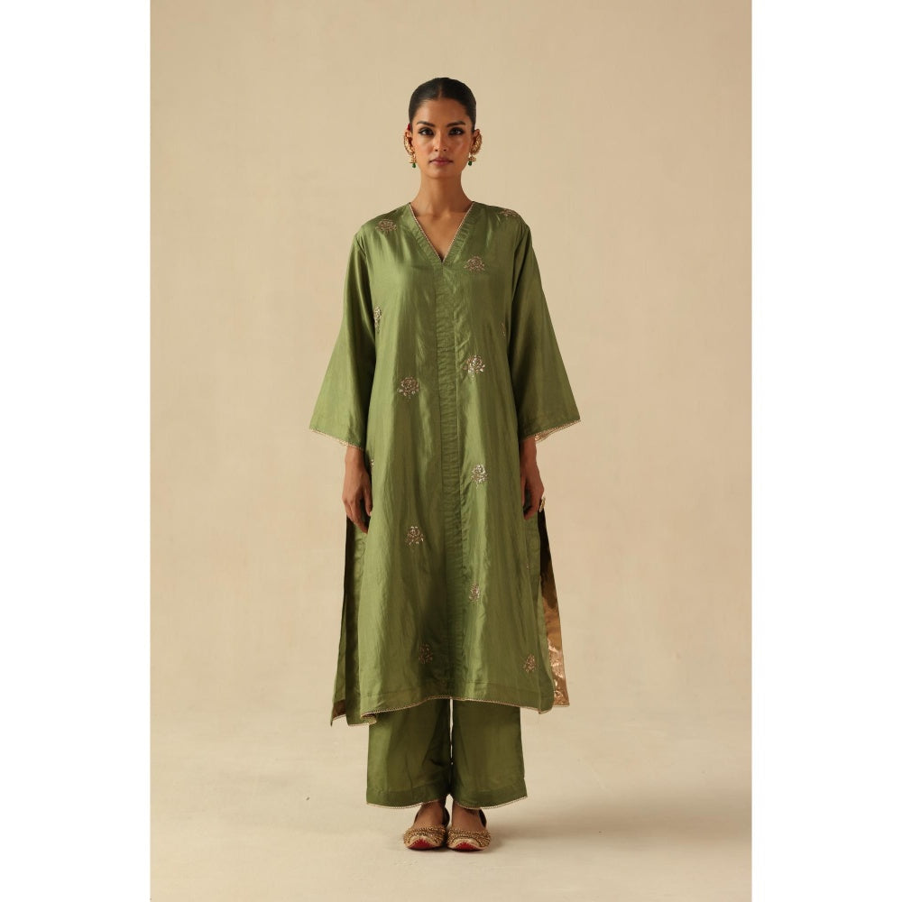 Begum Pret Green Kohinoor Kurta with Pant and Dupatta