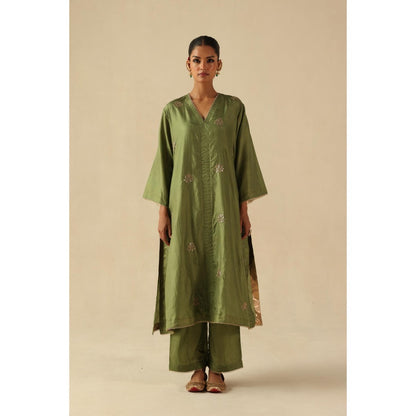 Begum Pret Green Kohinoor Kurta with Pant and Dupatta