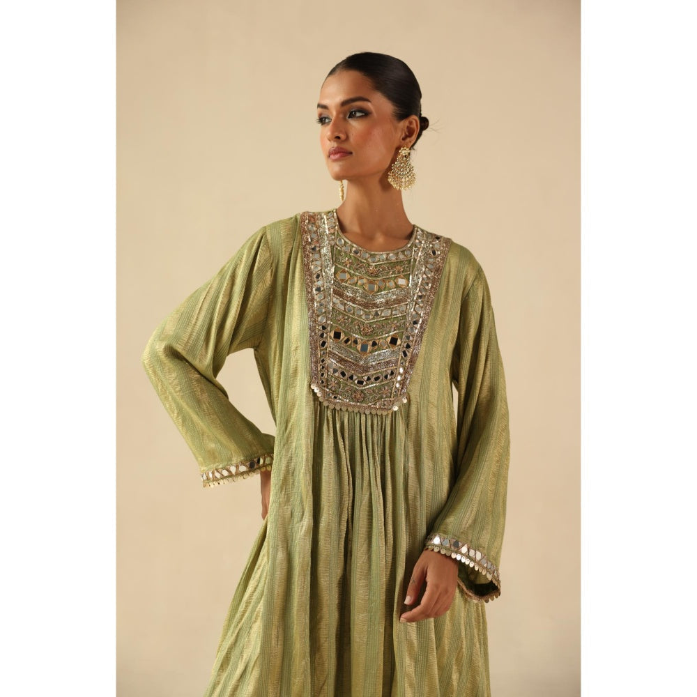 Begum Pret Green Naksh Kurta with Pant and Dupatta