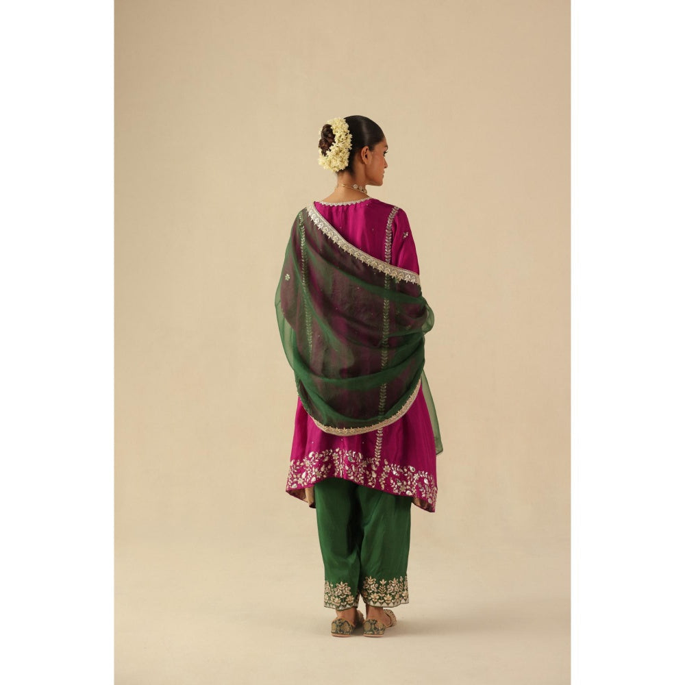 Begum Pret Magenta Arzoo Short Kurta with Pant and Dupatta