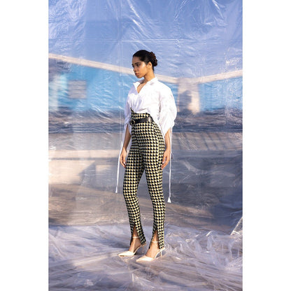 BENNCH White String Top