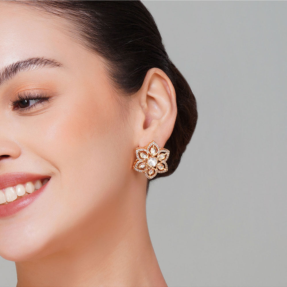 Beryachi Phool White Necklace & Earrings Set