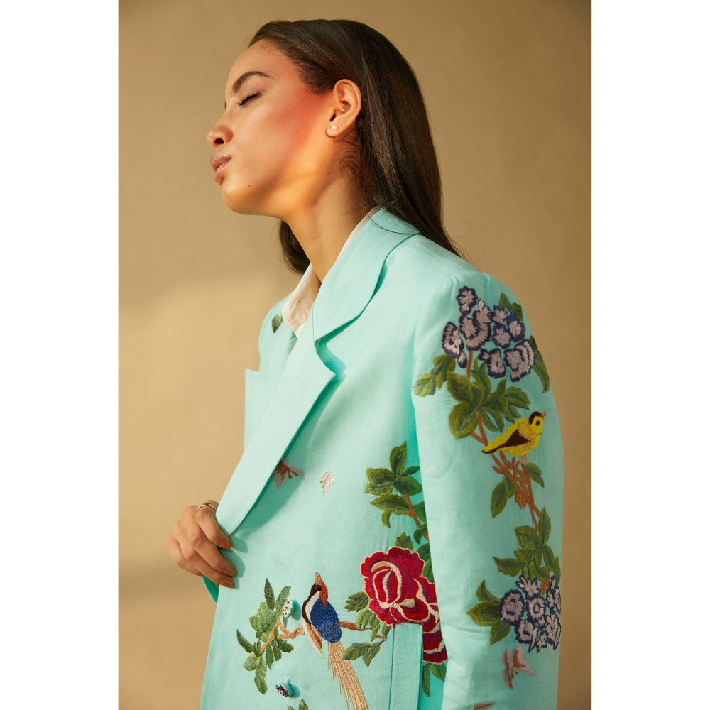 BETRUE Aqua Box Jacket with Oriental Embroidery